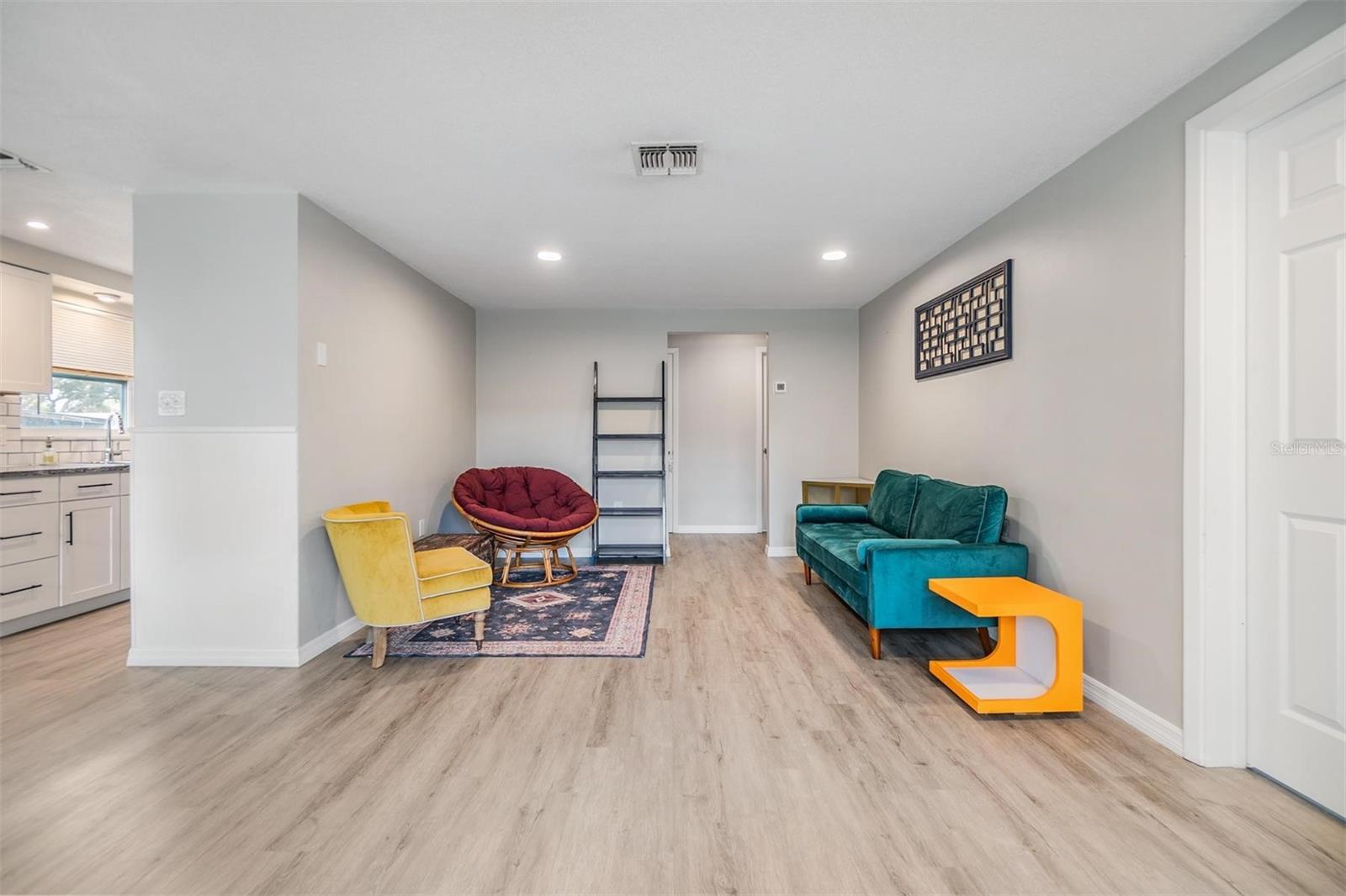 Image 11 of 29 For 6303 Central Avenue