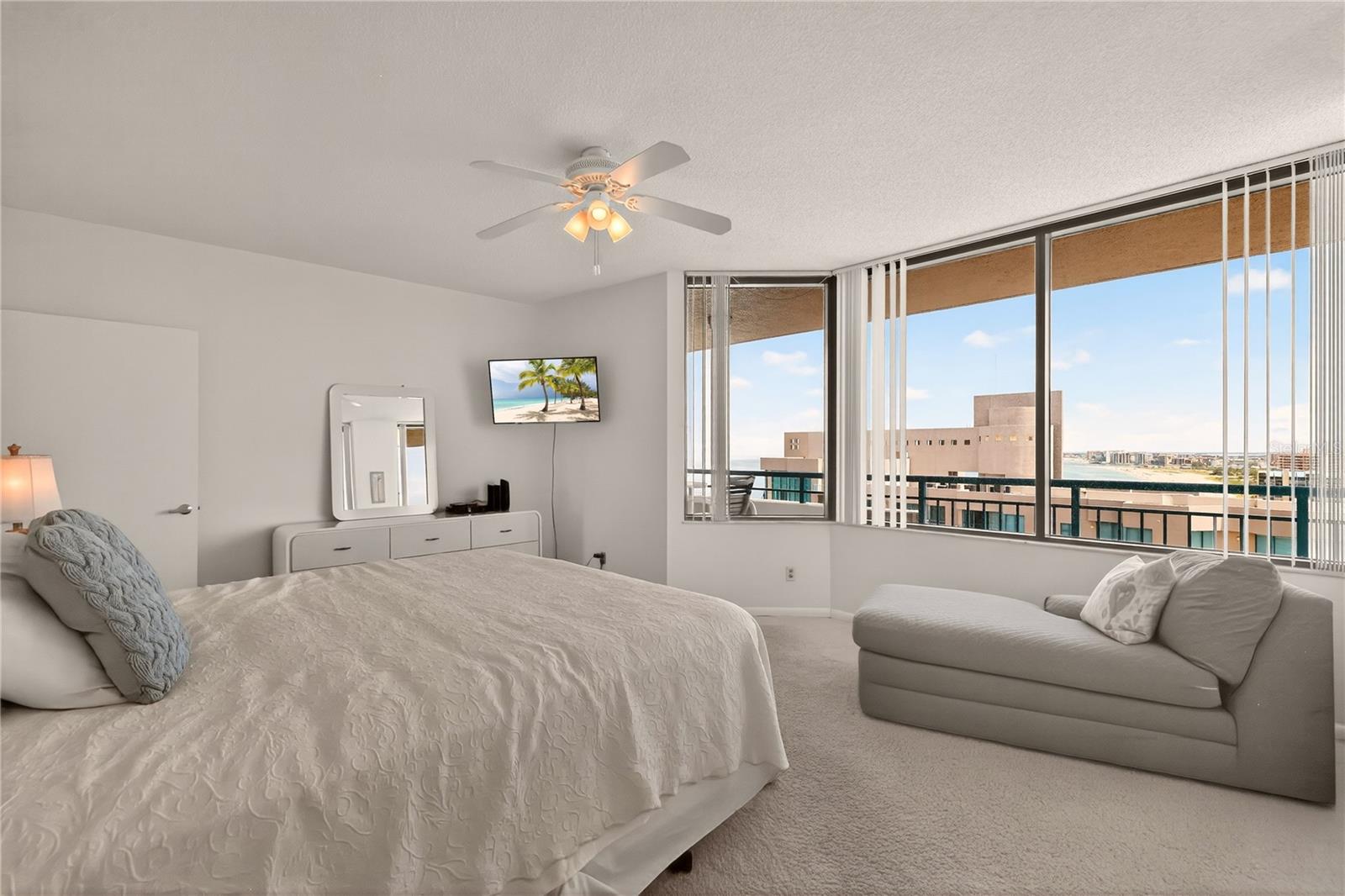 Image 16 of 60 For 1540 Gulf Boulevard 2107