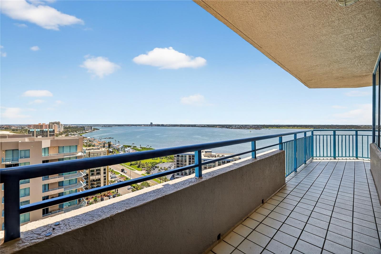 Image 20 of 60 For 1540 Gulf Boulevard 2107