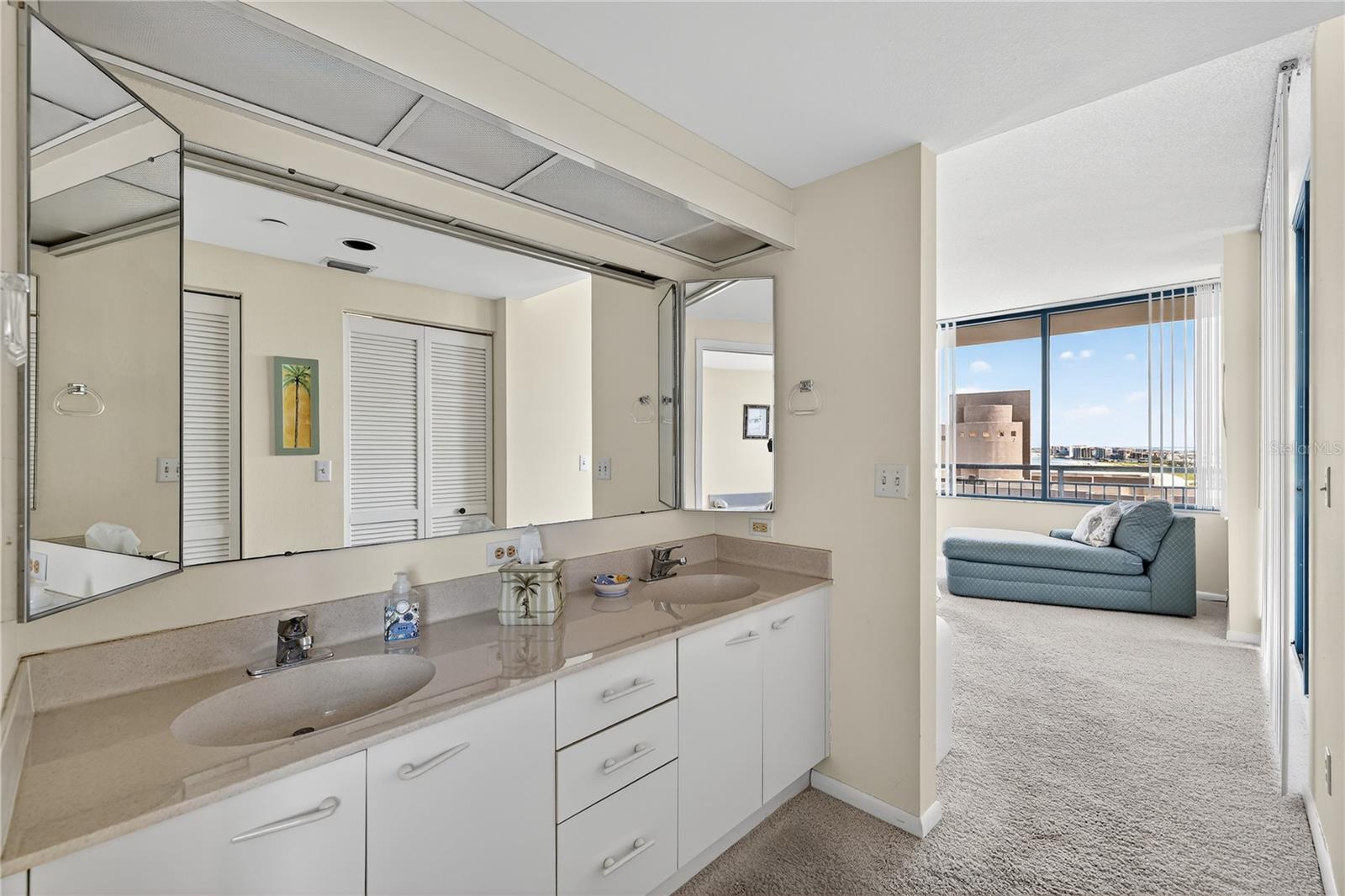 Image 22 of 60 For 1540 Gulf Boulevard 2107