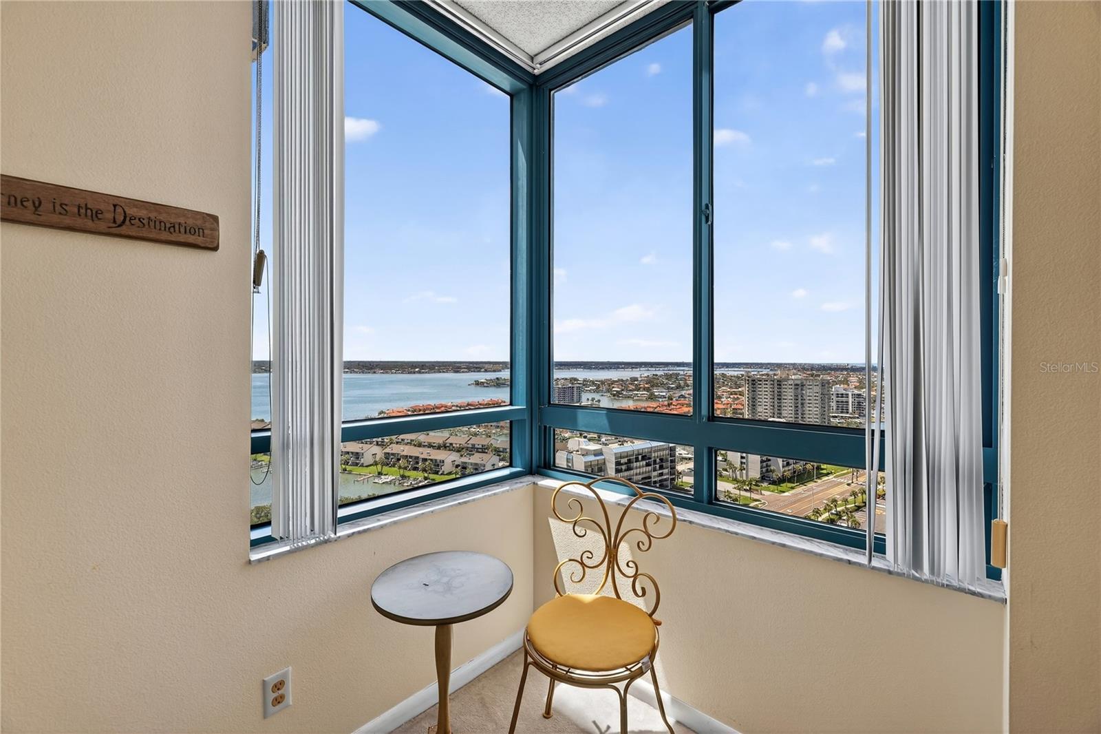 Image 27 of 60 For 1540 Gulf Boulevard 2107