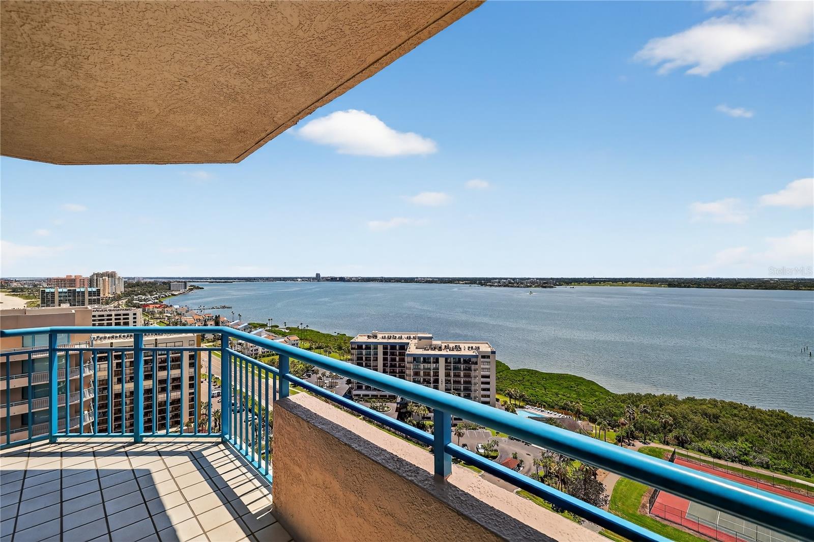 Image 32 of 60 For 1540 Gulf Boulevard 2107