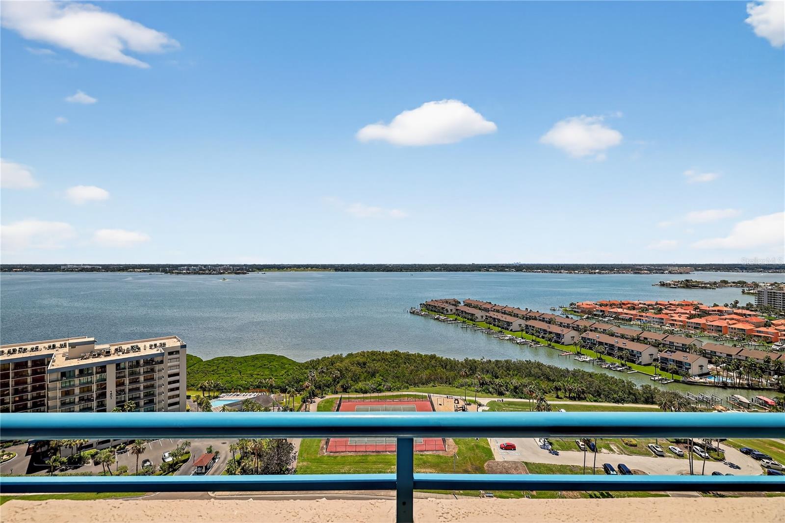 Image 33 of 60 For 1540 Gulf Boulevard 2107