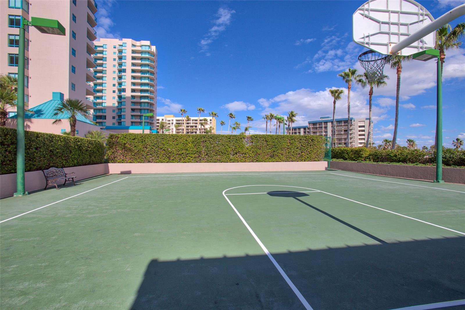 Image 49 of 60 For 1540 Gulf Boulevard 2107