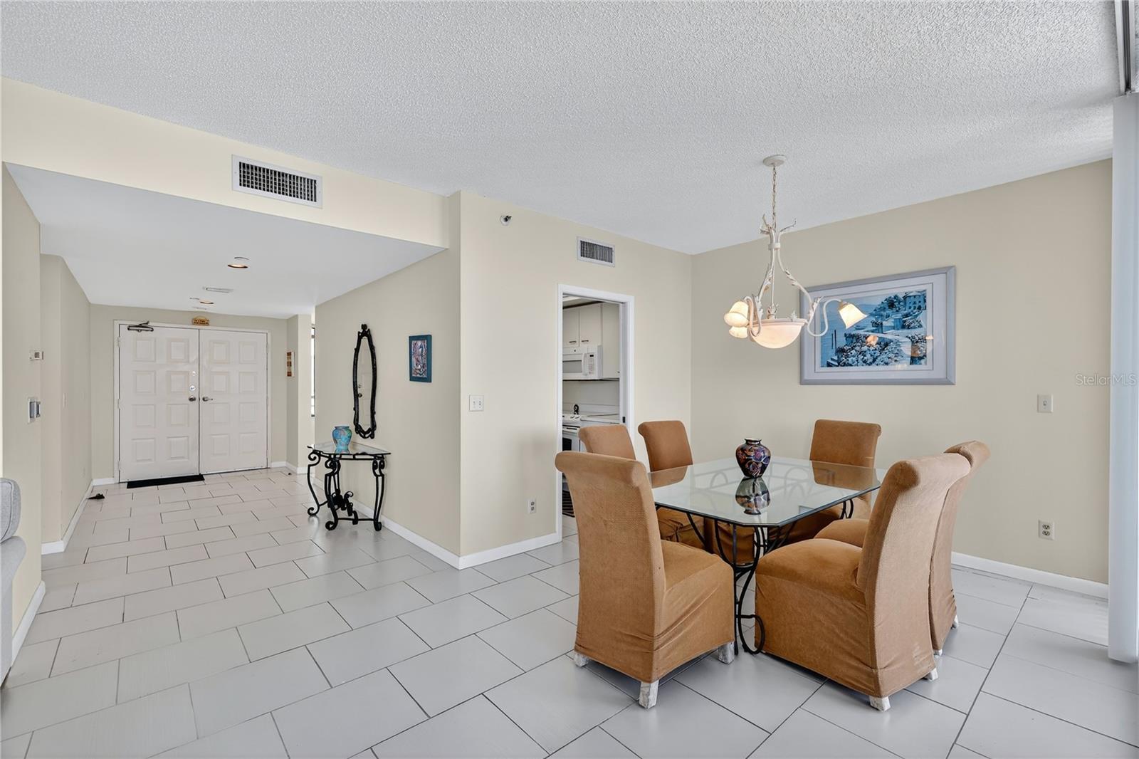 Image 6 of 60 For 1540 Gulf Boulevard 2107