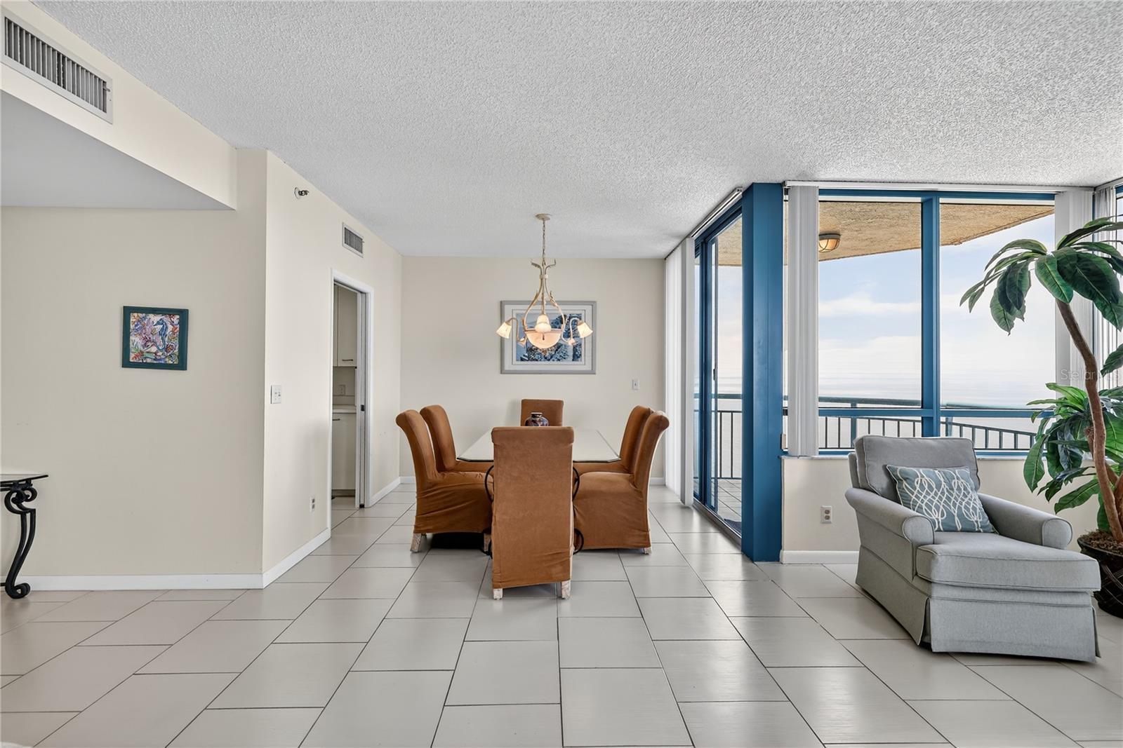 Image 7 of 60 For 1540 Gulf Boulevard 2107