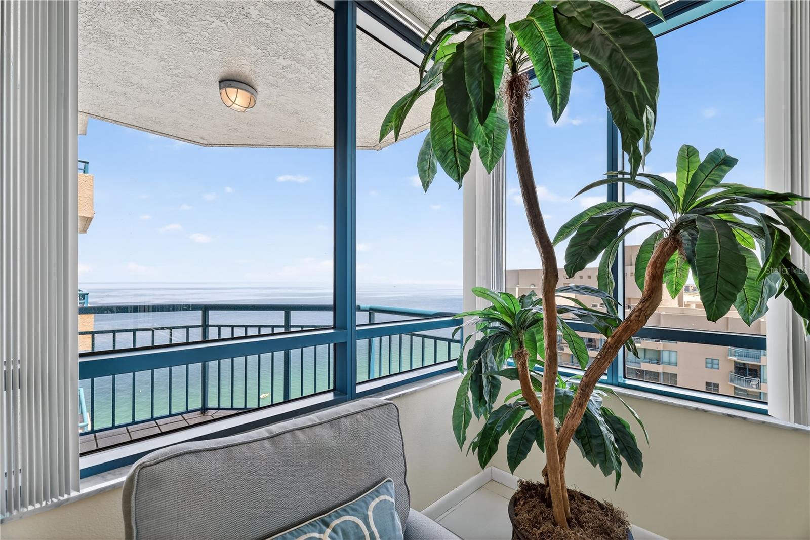Image 8 of 60 For 1540 Gulf Boulevard 2107