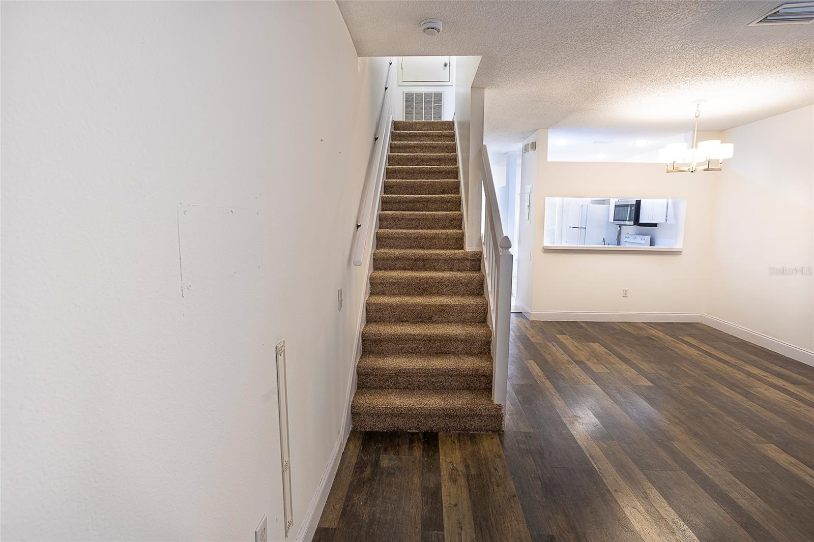 Listing photo id 5 for 8545 Hunters Key Circle