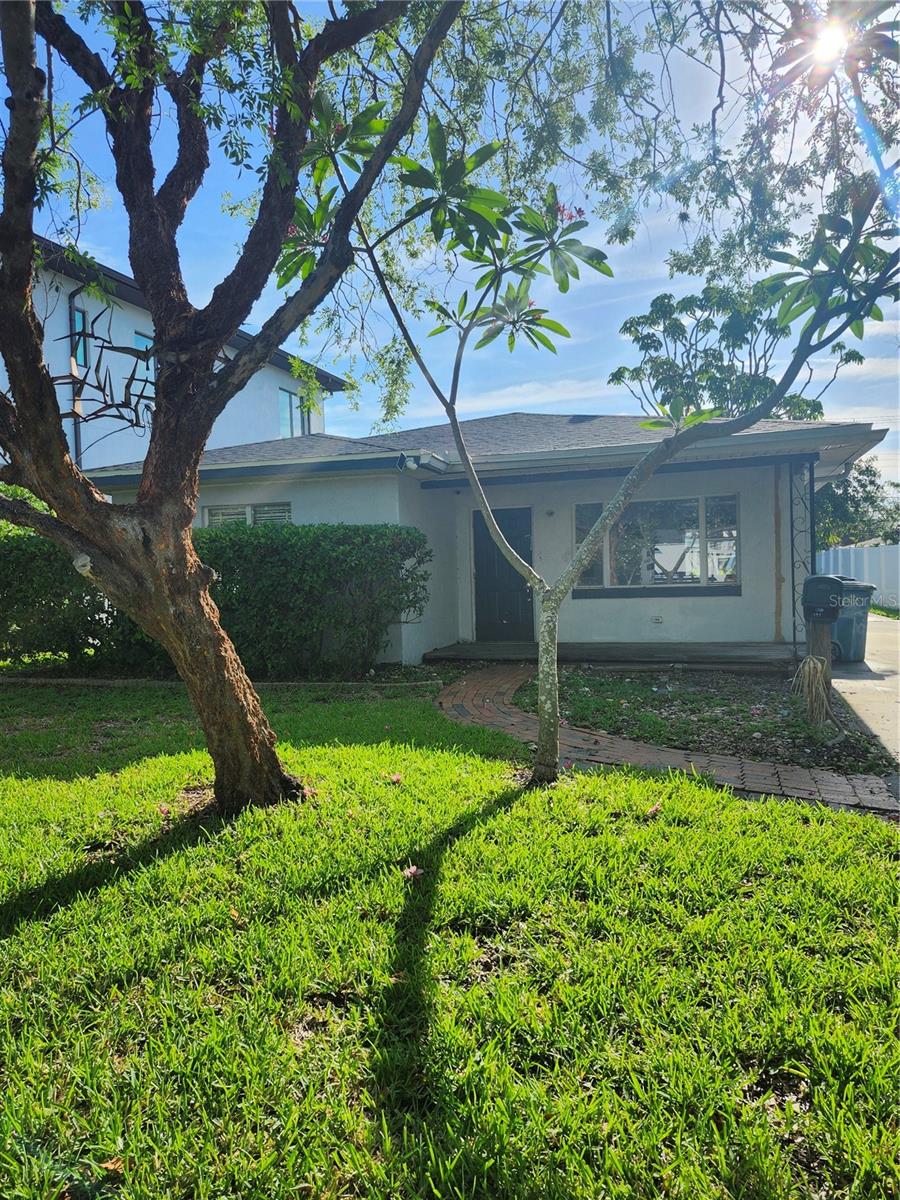 Image 2 of 6 For 507 Danube Avenue