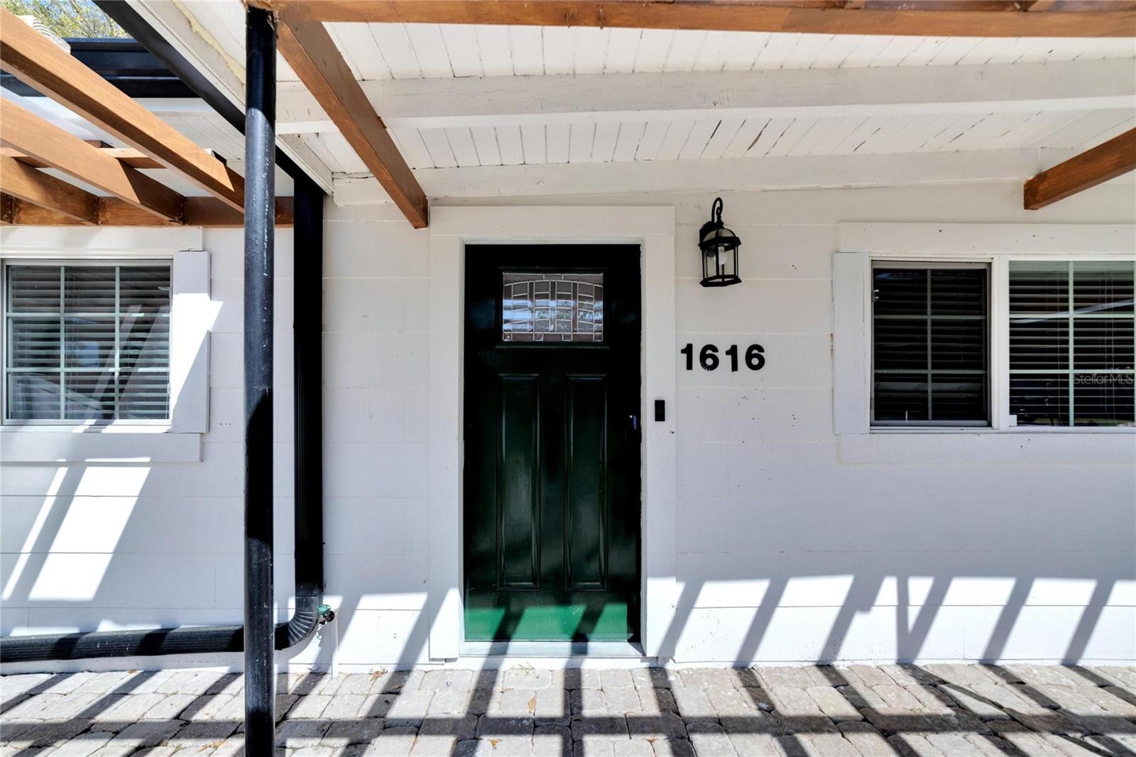 Image 11 of 72 For 1616 Huntington Street