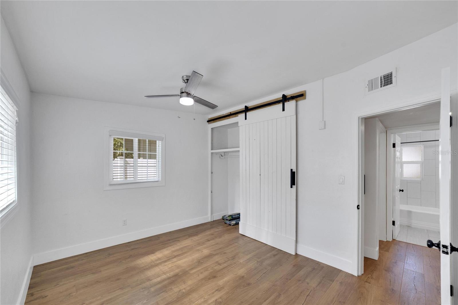 Image 45 of 72 For 1616 Huntington Street