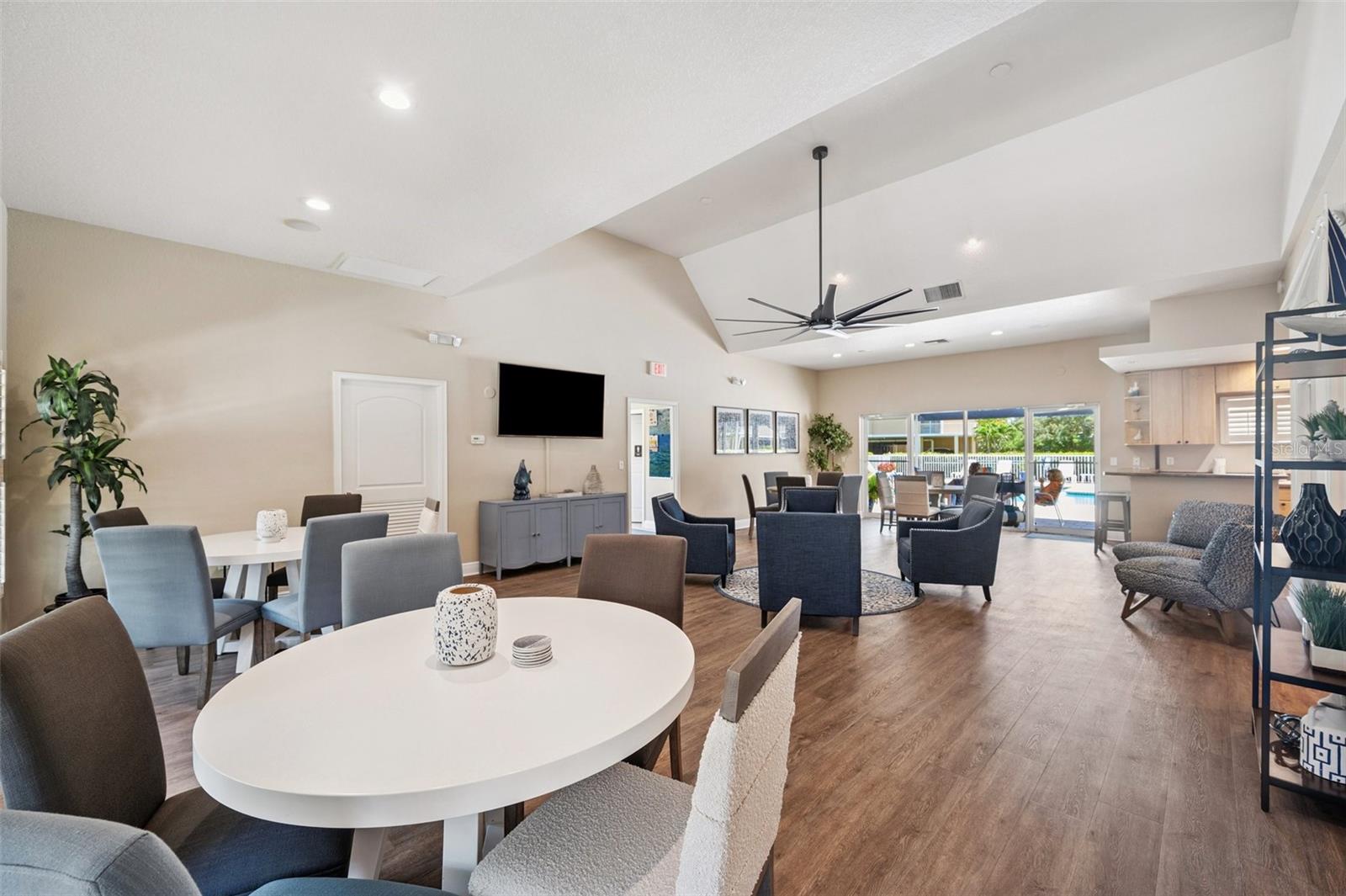 Image 52 of 66 For 960 Starkey Road 10505