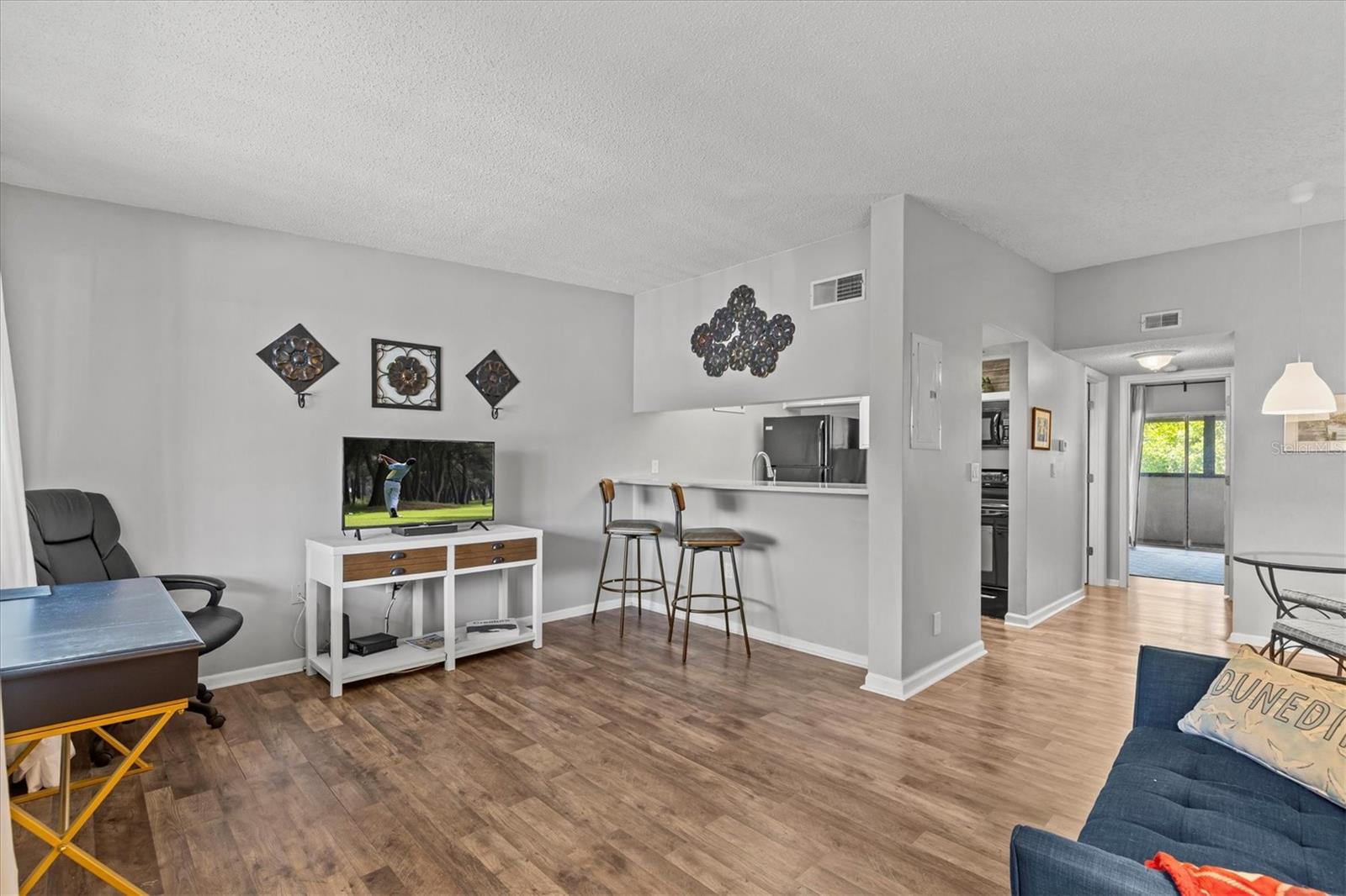 Image 10 of 34 For 2420 Winding Creek Boulevard 209
