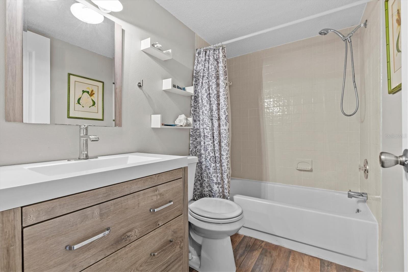 Image 24 of 34 For 2420 Winding Creek Boulevard 209