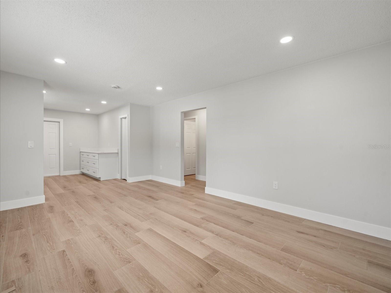 Image 4 of 20 For 6612 Faul Street