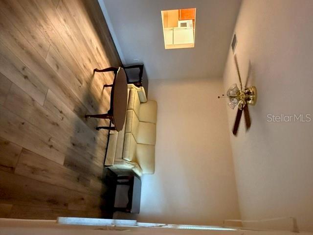 Image 4 of 8 For 2929 Ocean Boulevard M8
