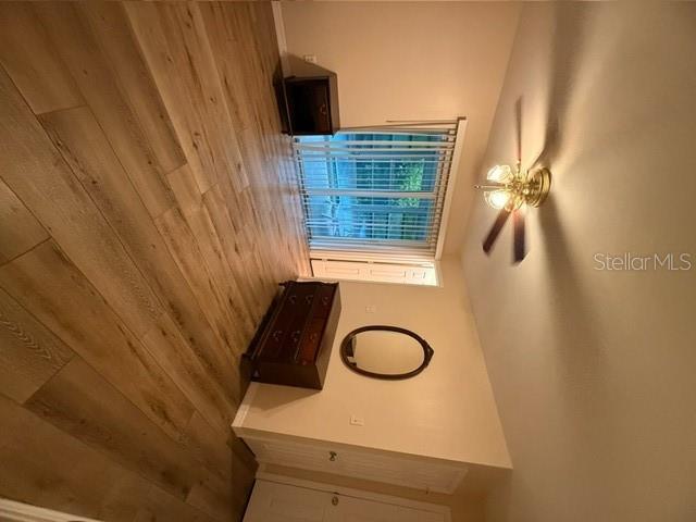 Image 8 of 8 For 2929 Ocean Boulevard M8