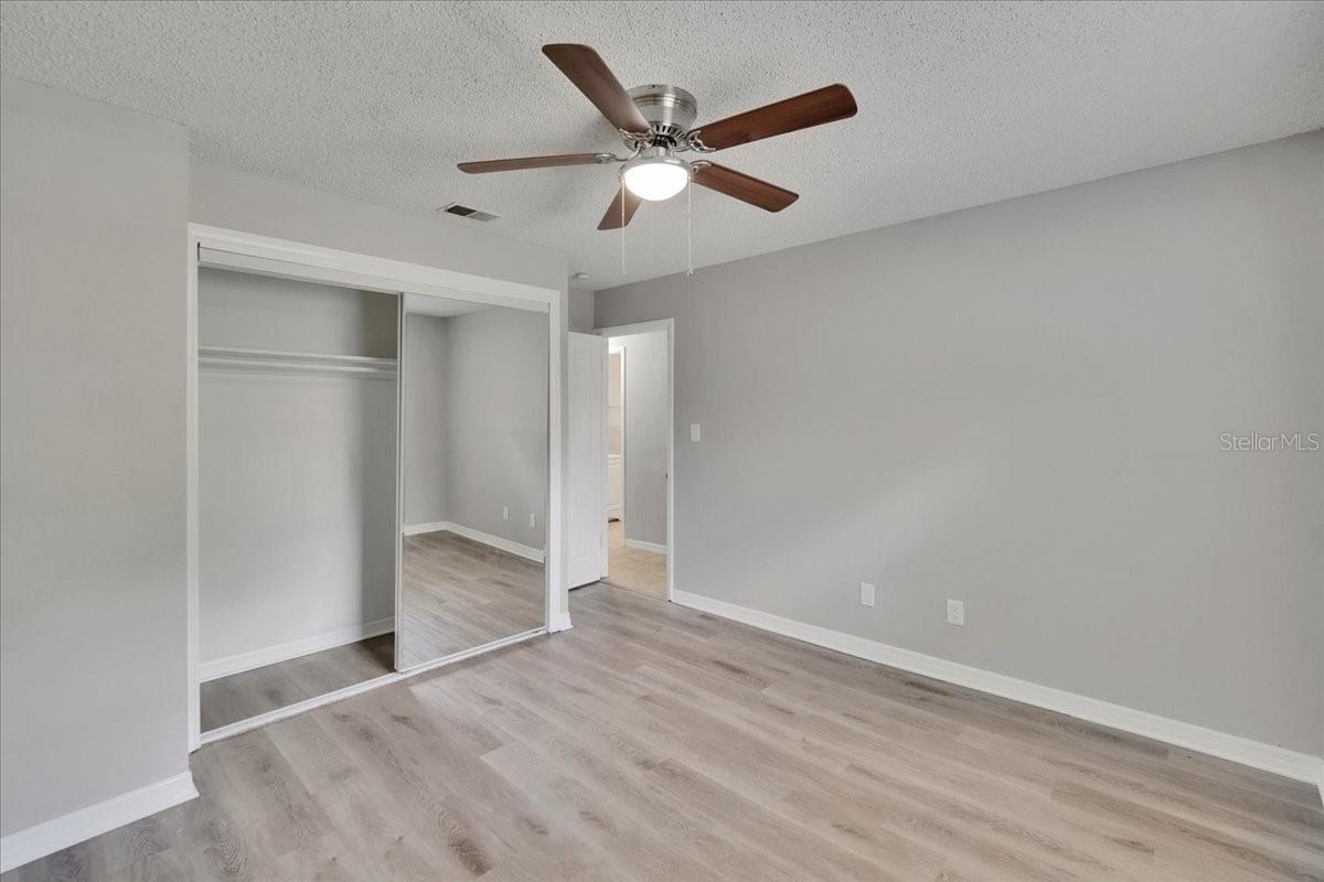 Image 19 of 33 For 6211 Harold Avenue