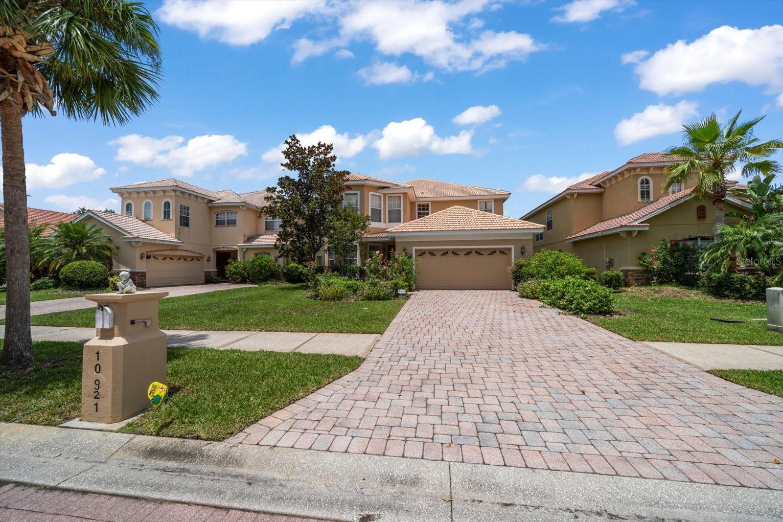 Details for 10921 Cory Lake Drive, TAMPA, FL 33647