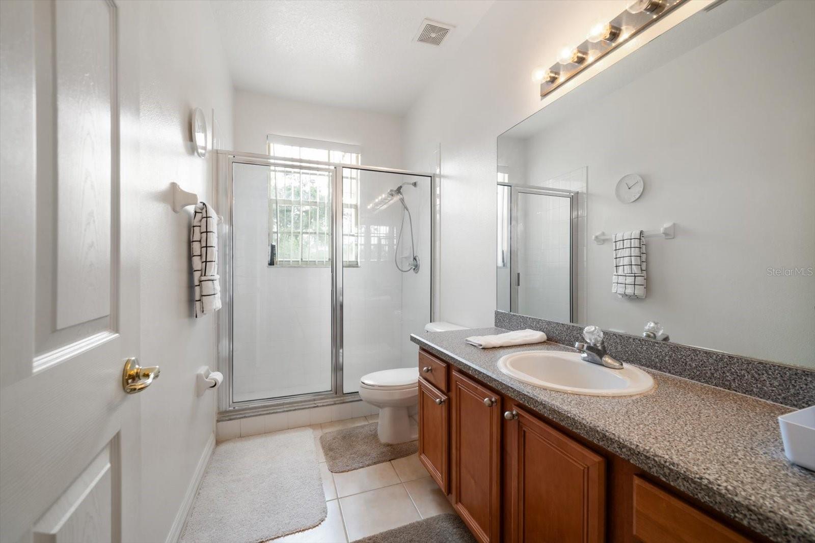Image 19 of 25 For 10921 Cory Lake Drive
