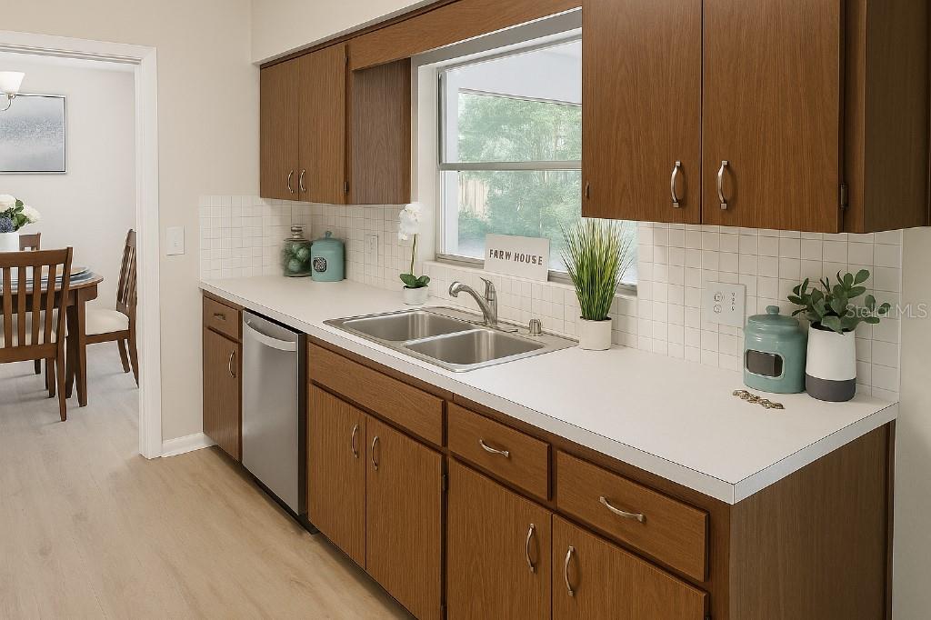 Image 13 of 30 For 2328 Harn Boulevard