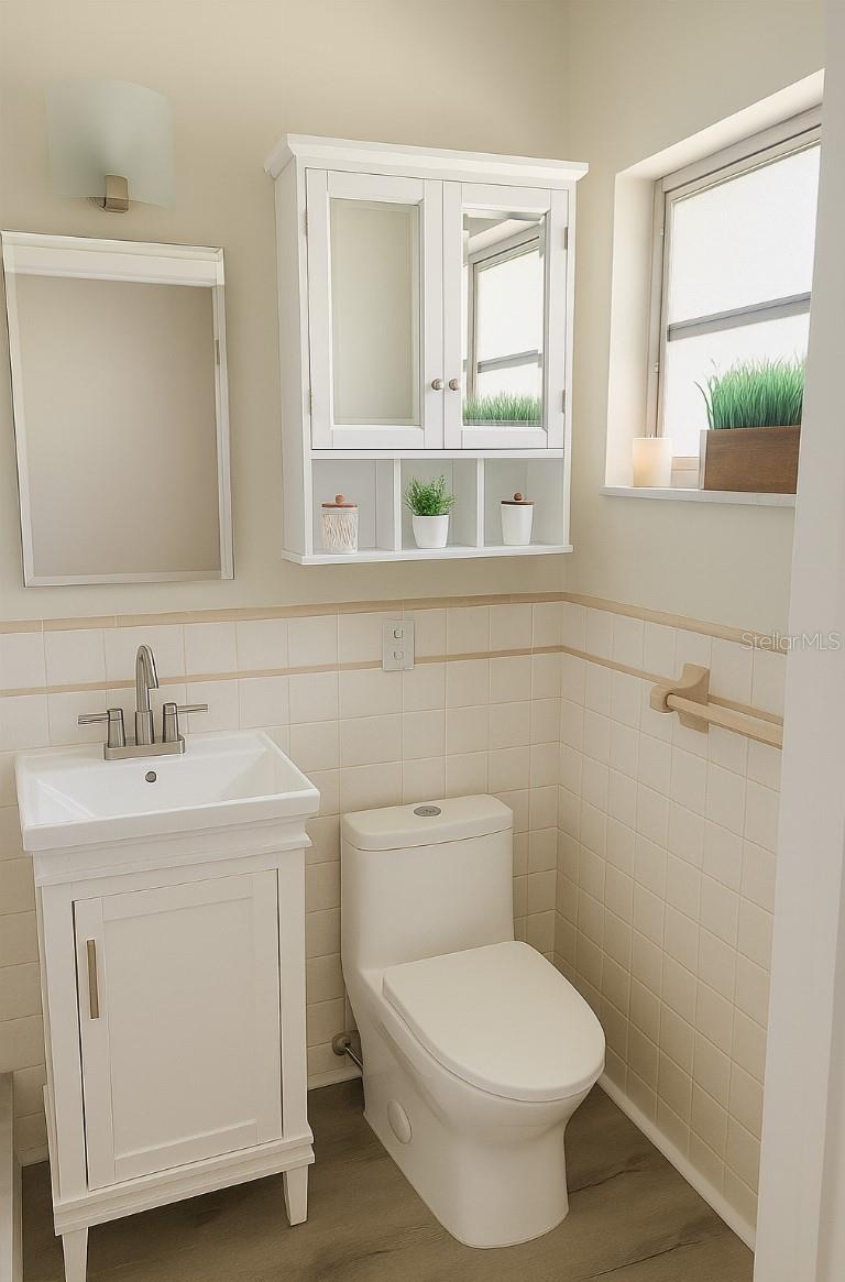 Image 17 of 30 For 2328 Harn Boulevard