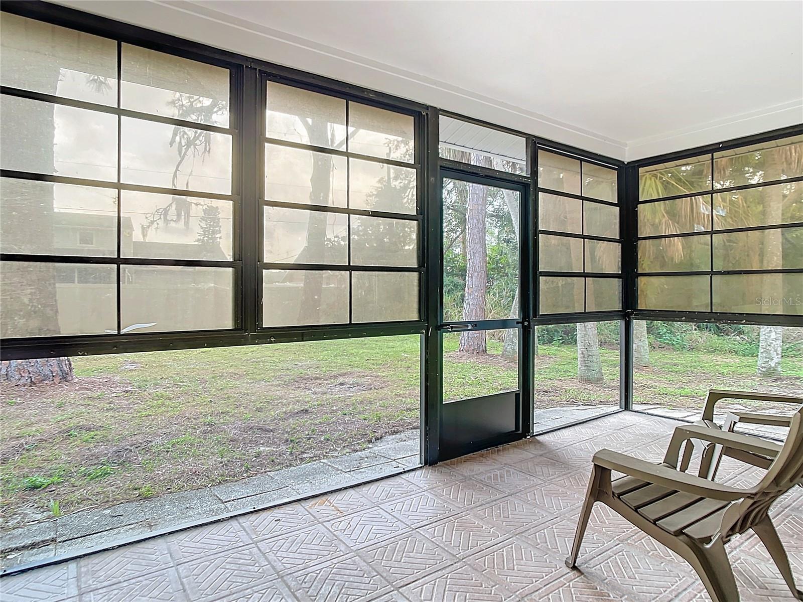 Image 18 of 40 For 5580 Salford Boulevard