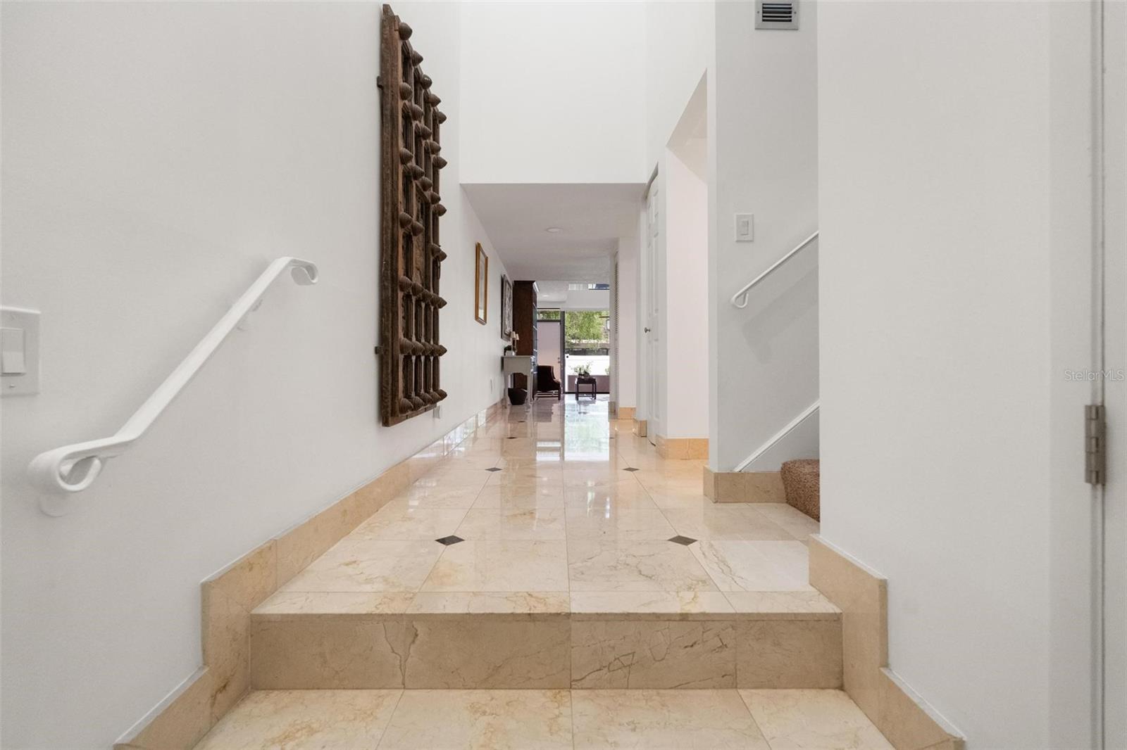 Image 3 of 32 For 301 2nd Street N 14