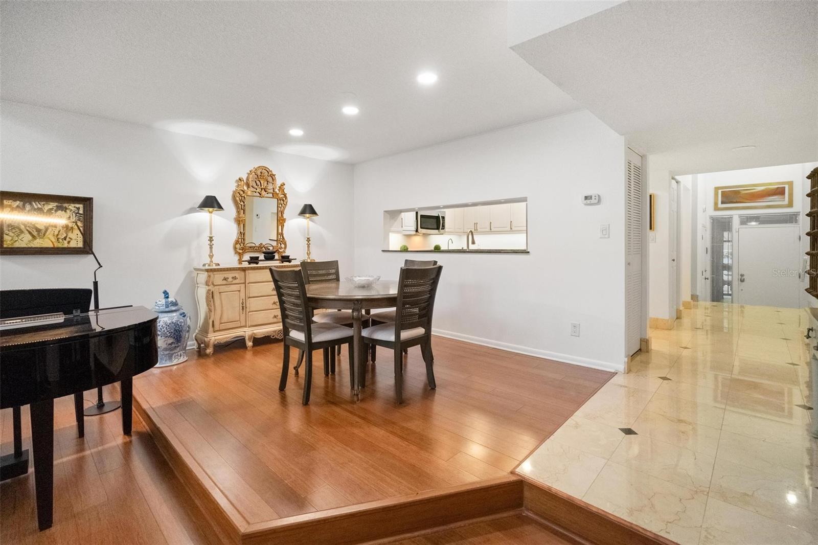 Image 9 of 32 For 301 2nd Street N 14