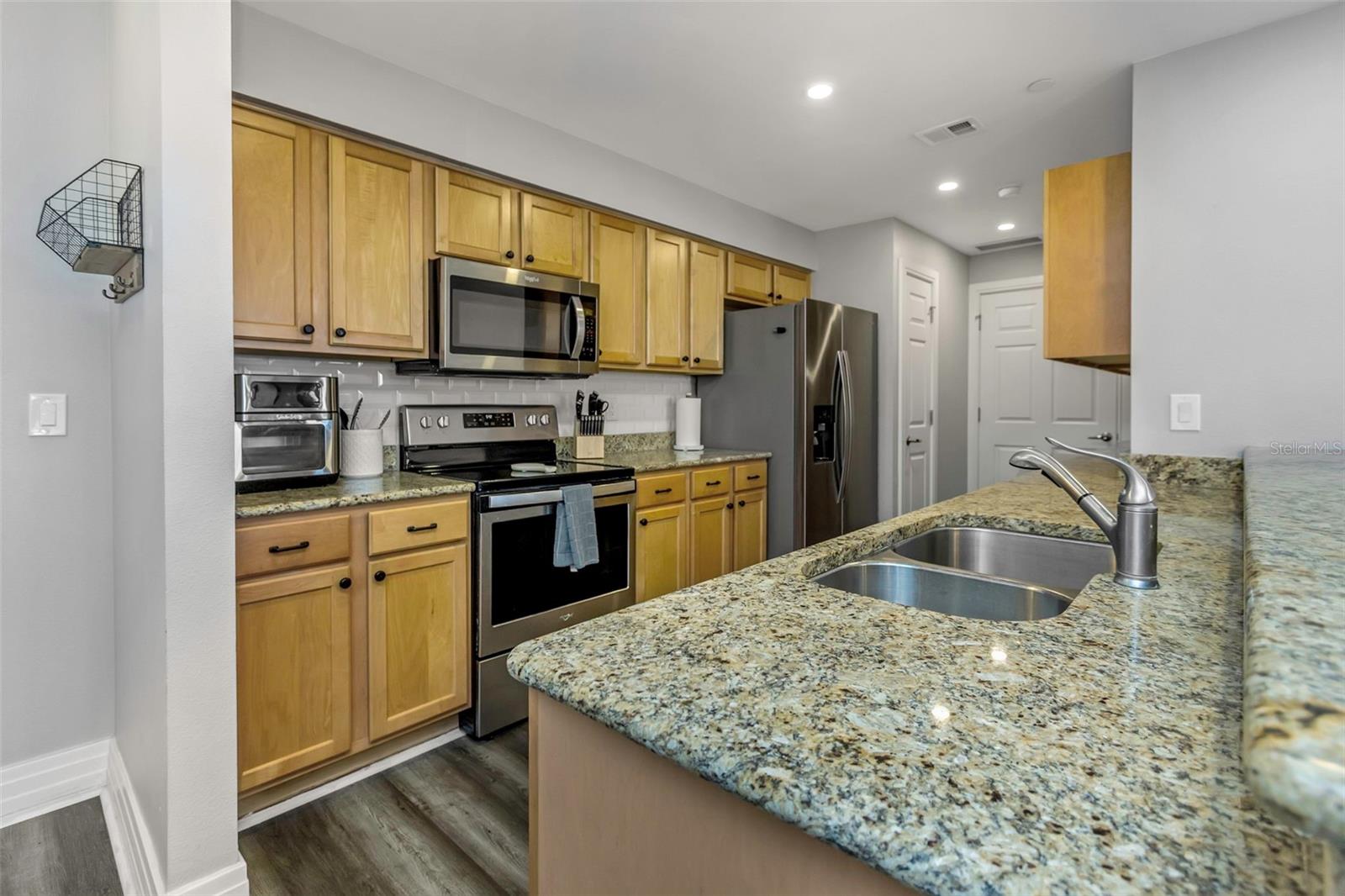 Image 11 of 34 For 1108 Franklin Street 602