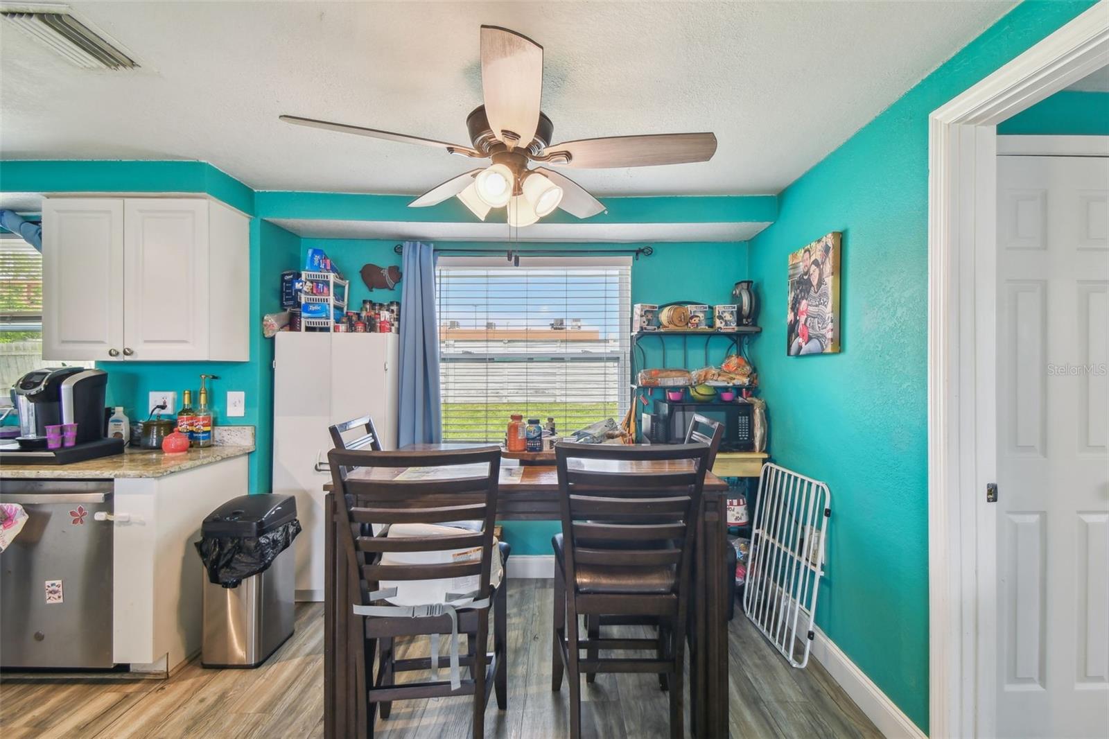 Listing photo id 11 for 3427 Cantrell Street