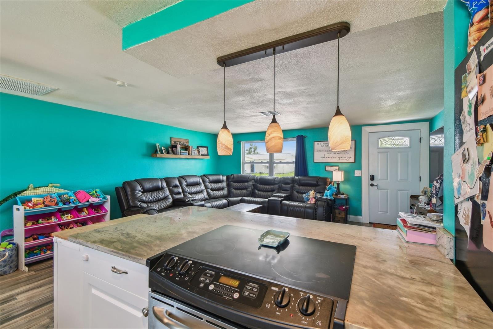 Listing photo id 14 for 3427 Cantrell Street