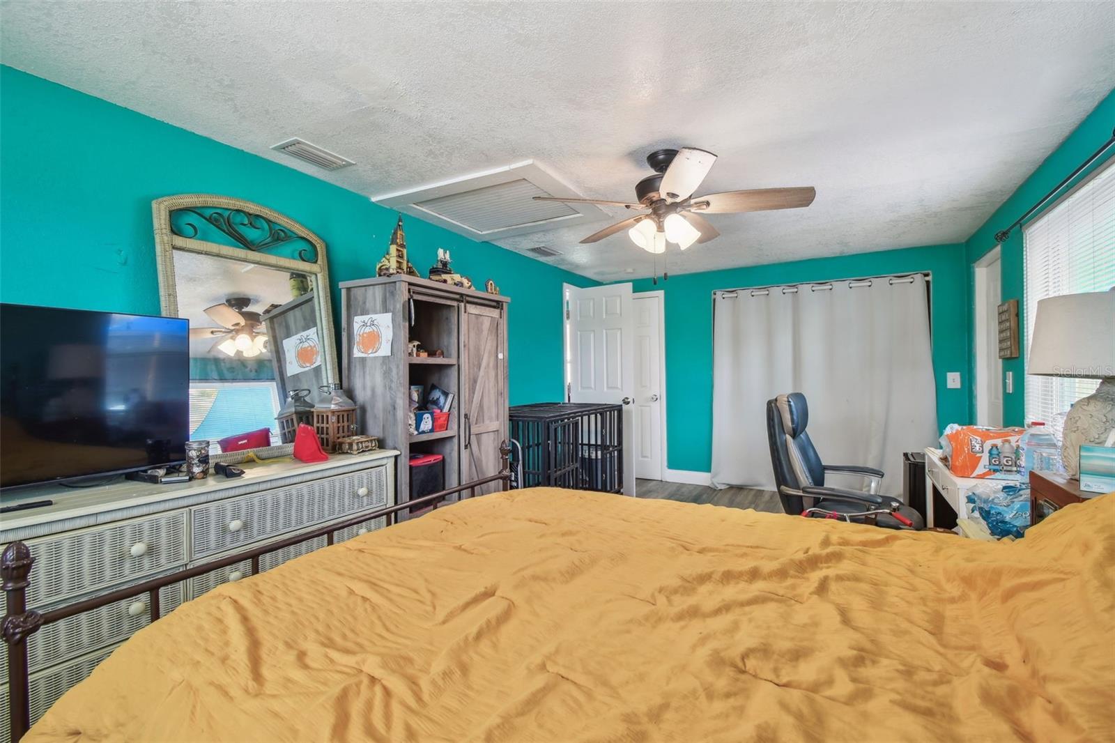 Listing photo id 16 for 3427 Cantrell Street