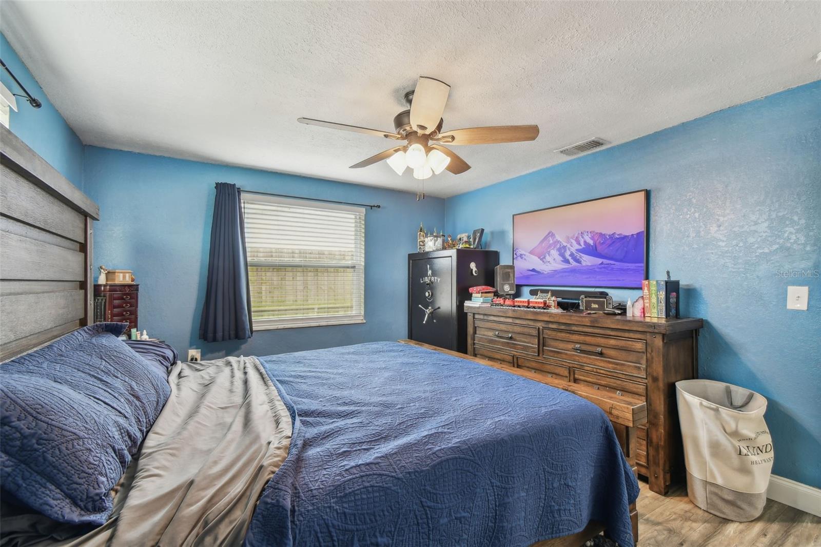 Listing photo id 17 for 3427 Cantrell Street