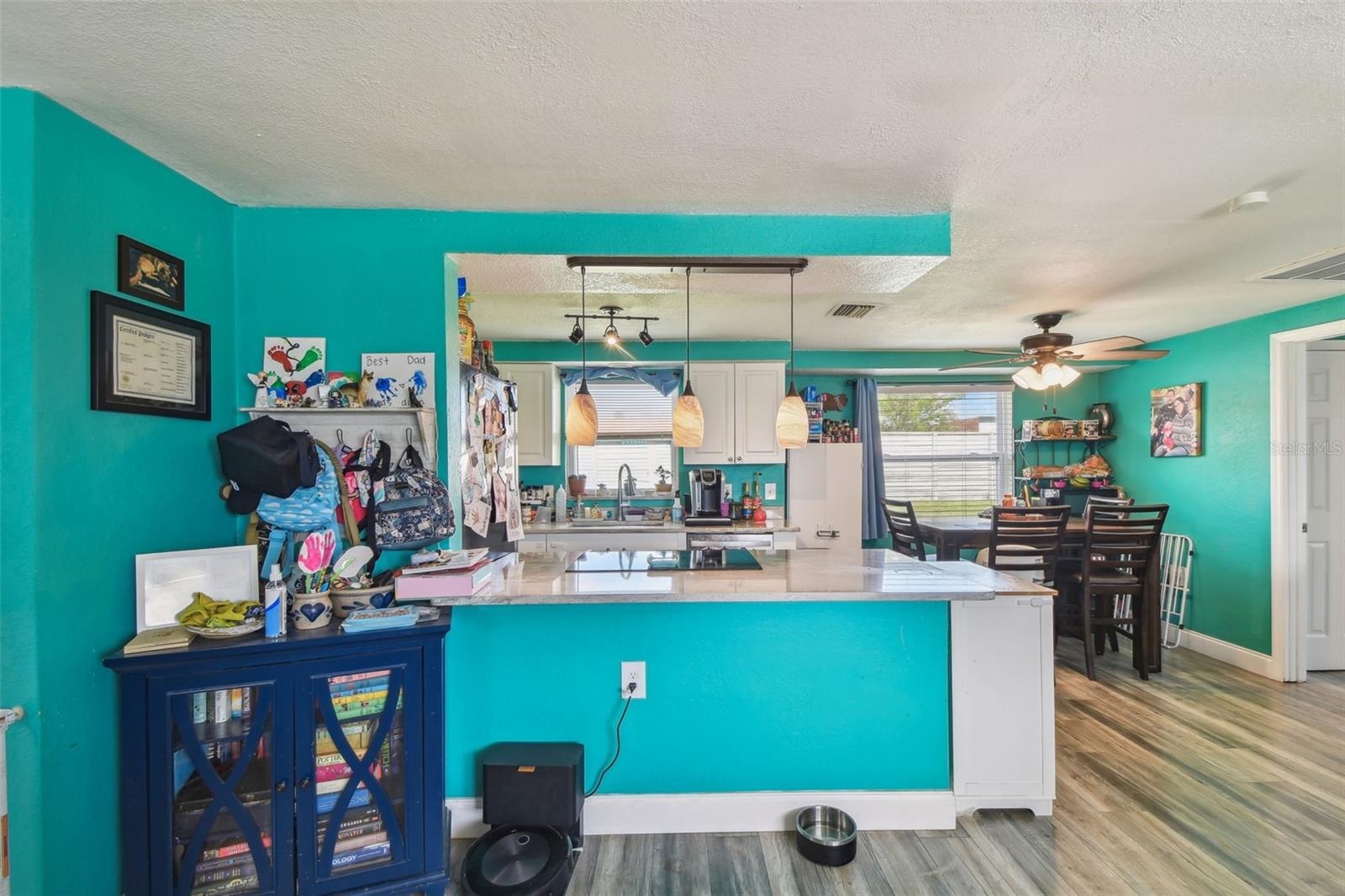 Listing photo id 6 for 3427 Cantrell Street