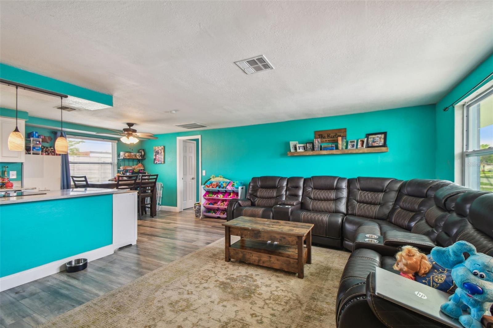 Listing photo id 7 for 3427 Cantrell Street