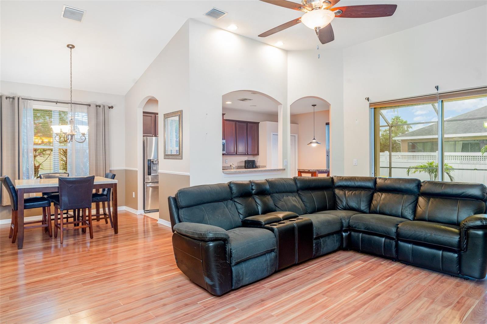 Image 13 of 57 For 12721 Avelar Creek Drive