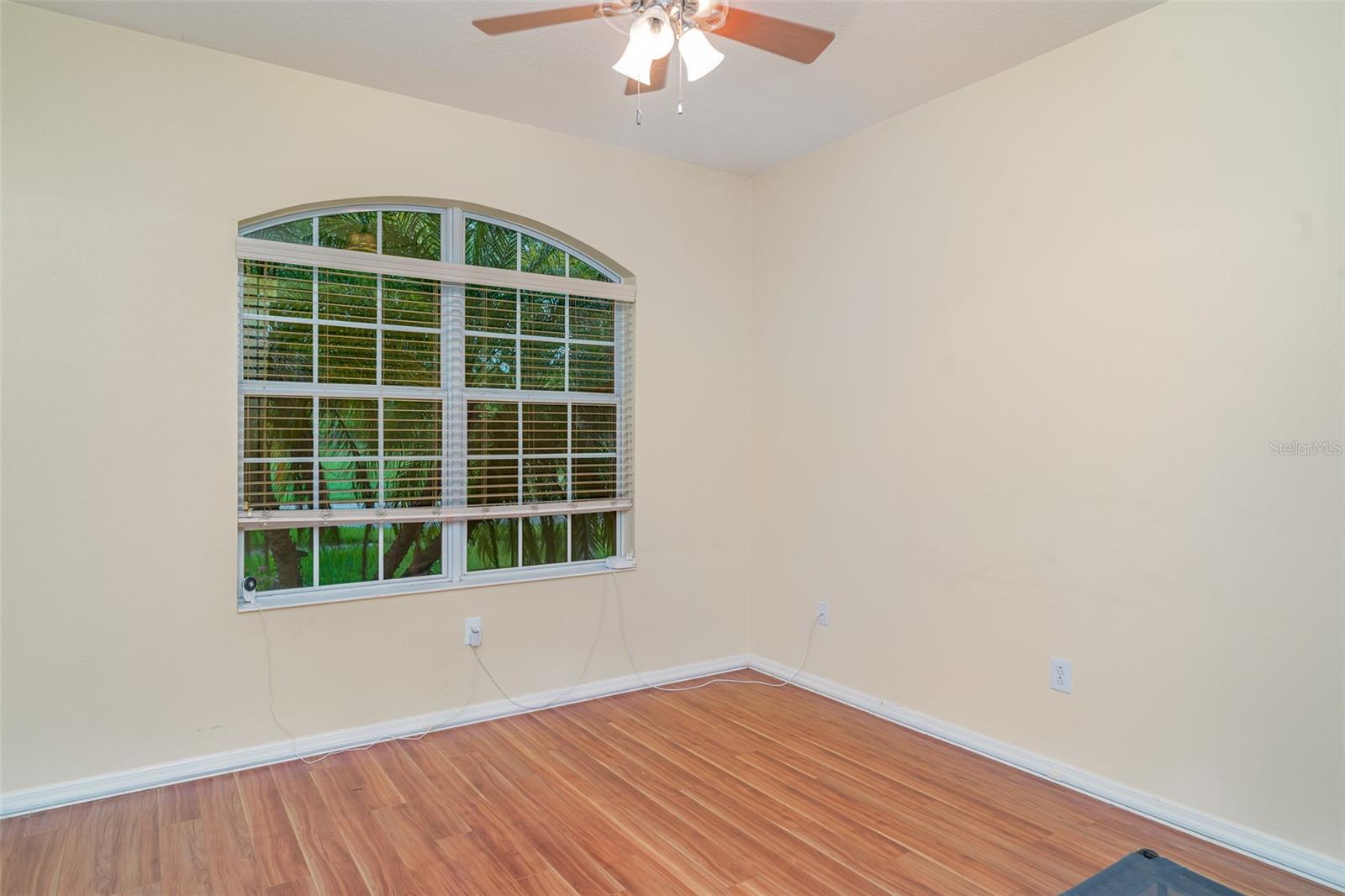 Image 34 of 57 For 12721 Avelar Creek Drive