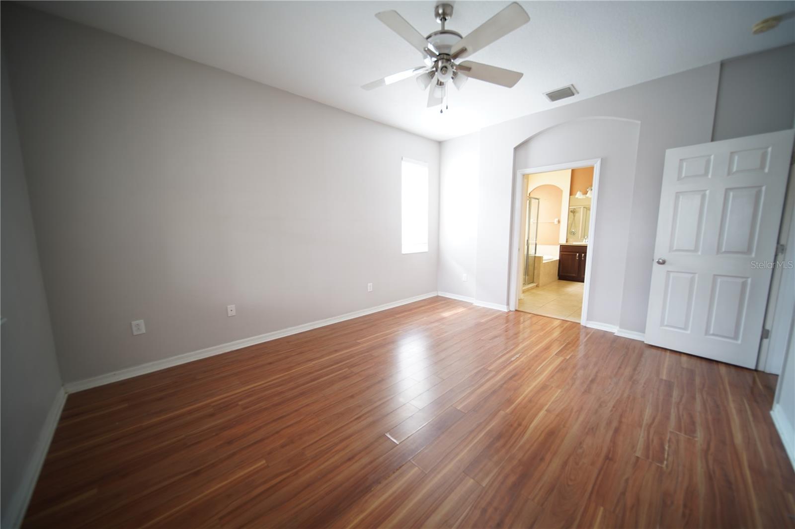 Image 41 of 57 For 12721 Avelar Creek Drive
