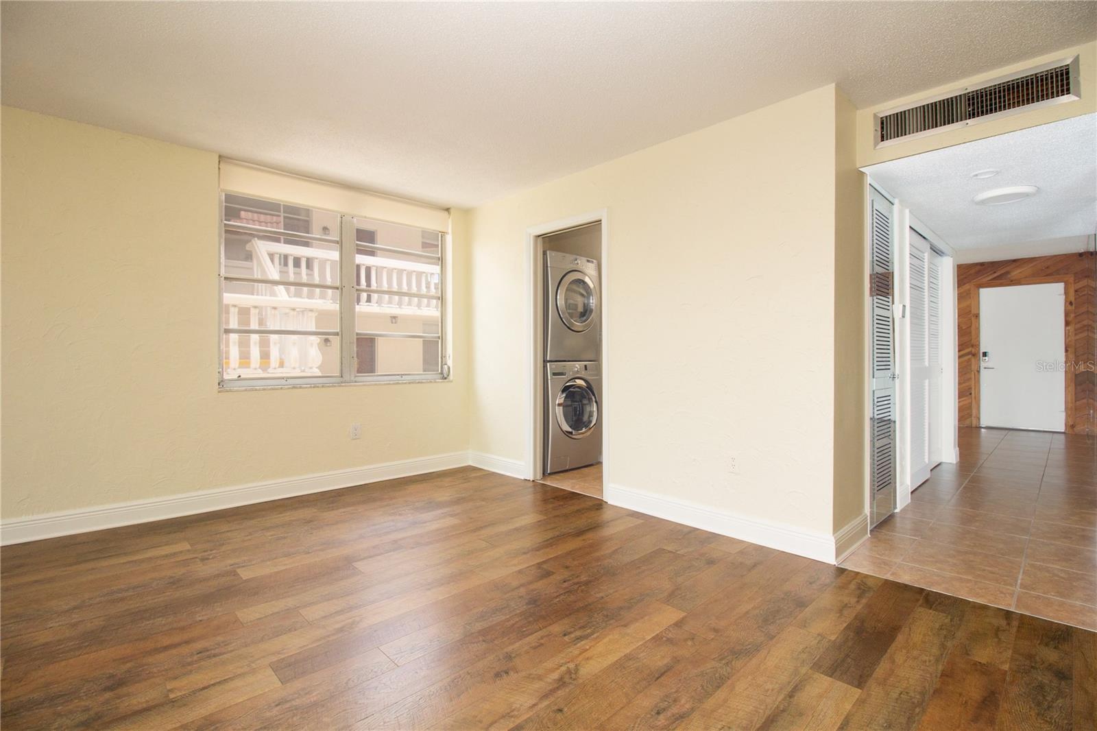Image 18 of 51 For 2623 Seville Boulevard 203