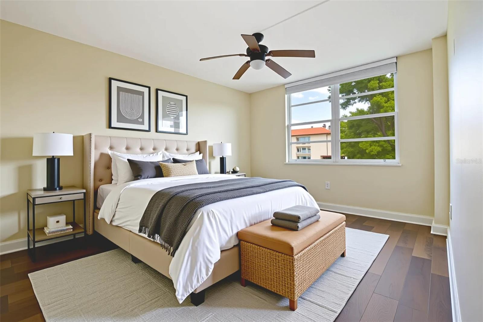 Image 20 of 51 For 2623 Seville Boulevard 203