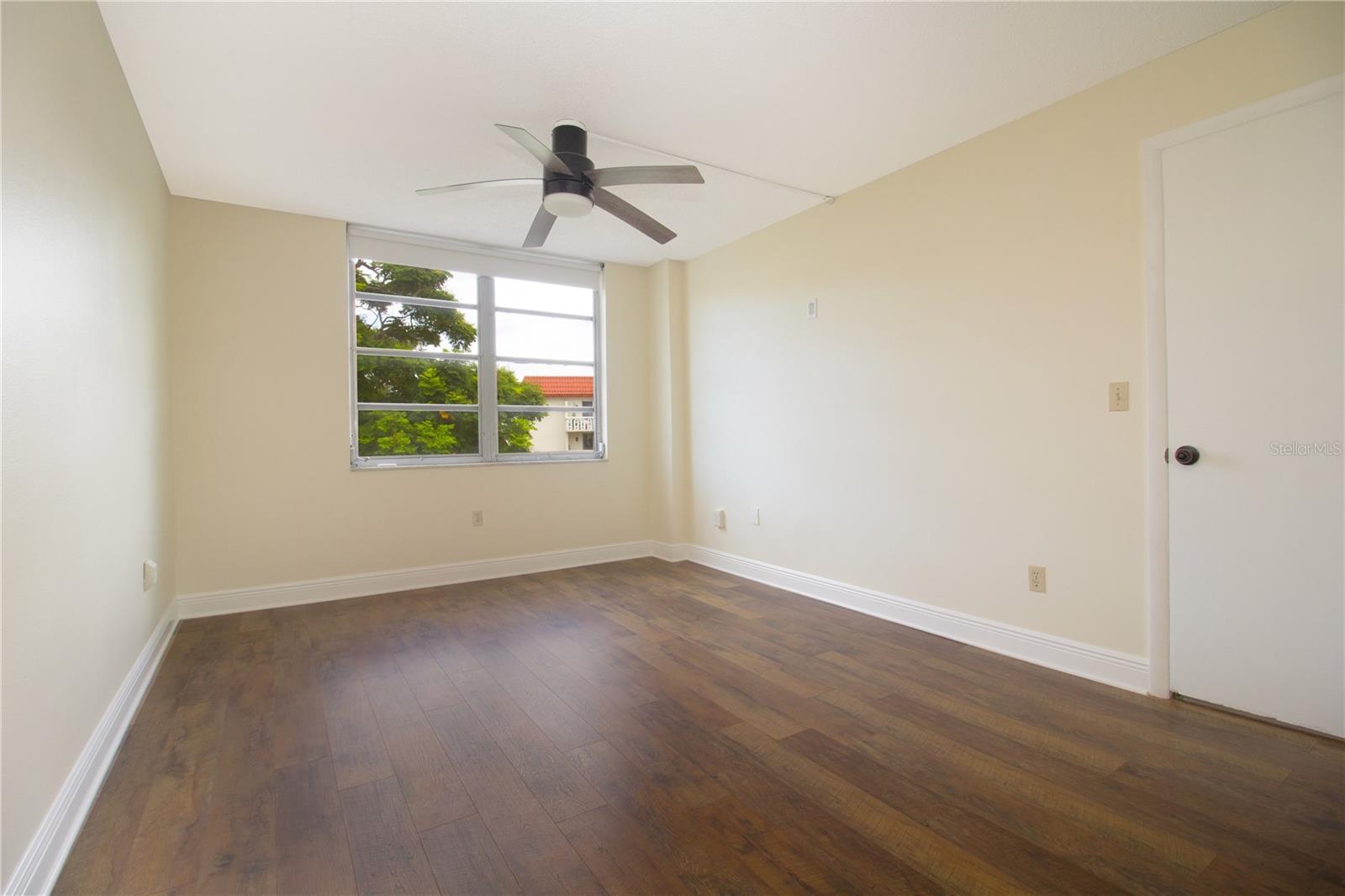 Image 22 of 51 For 2623 Seville Boulevard 203