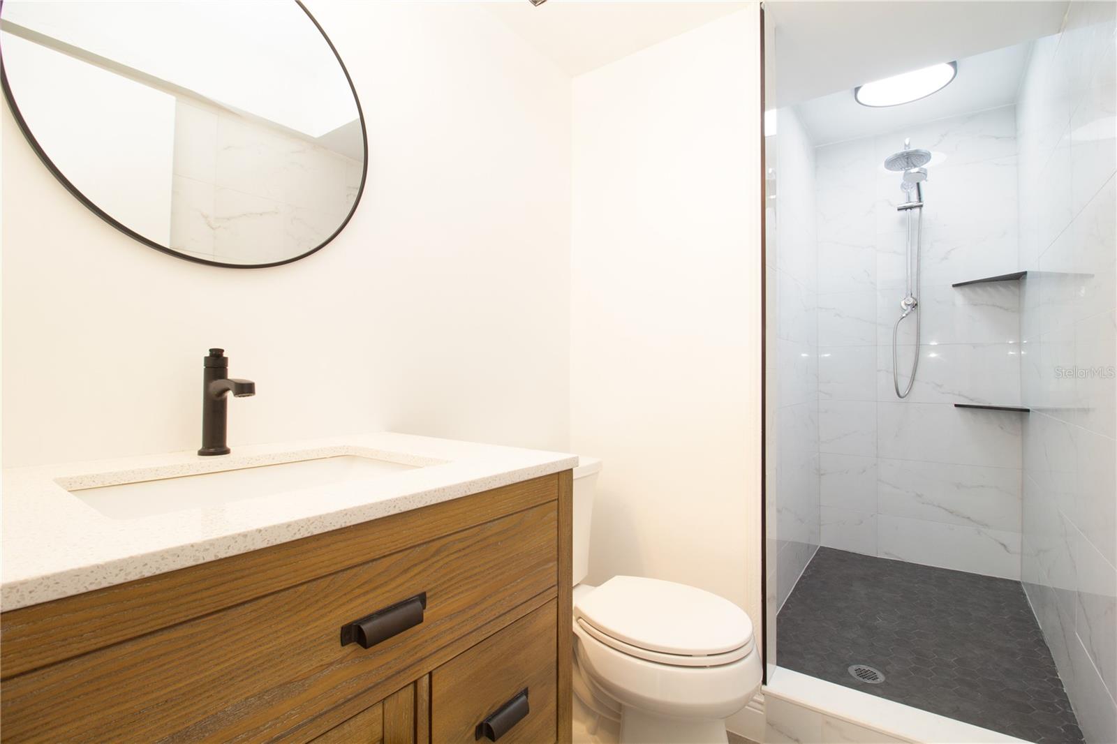 Image 24 of 51 For 2623 Seville Boulevard 203