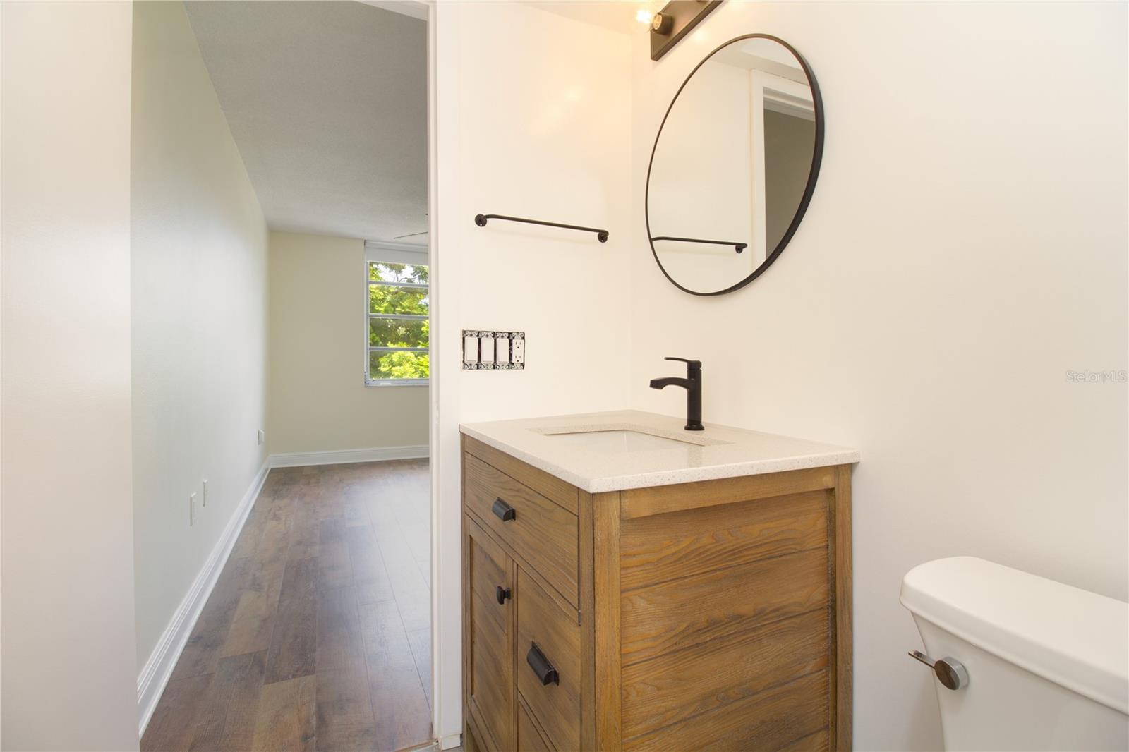 Image 26 of 51 For 2623 Seville Boulevard 203