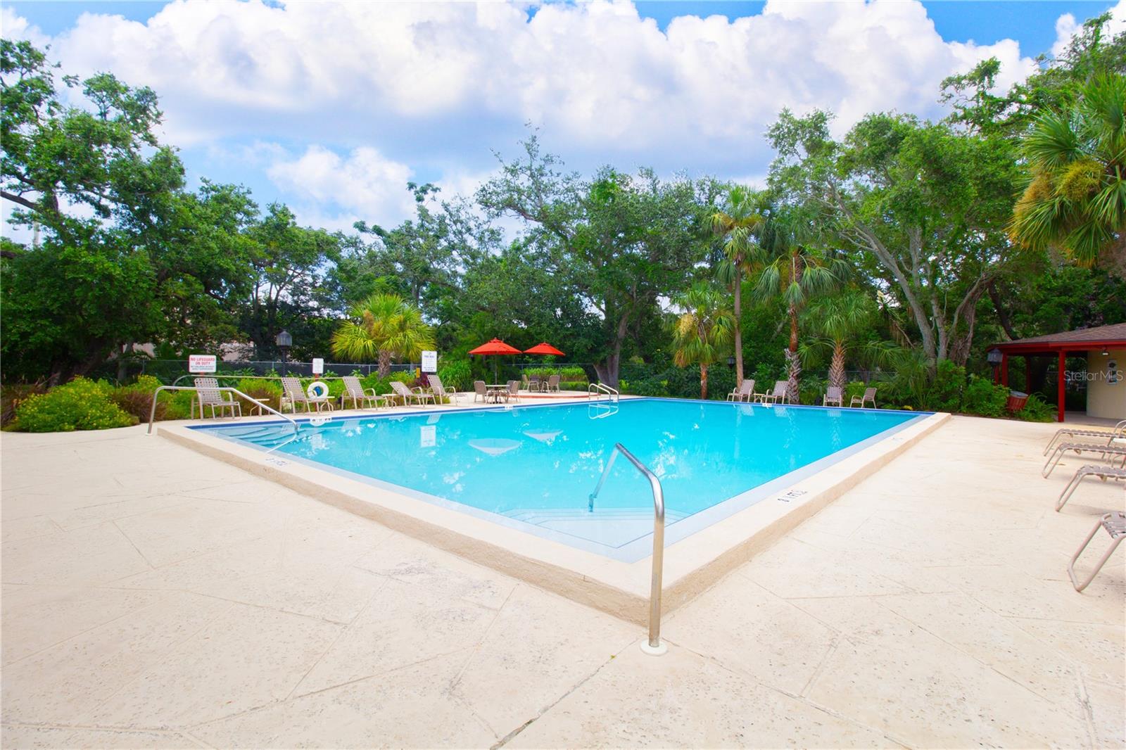 Image 36 of 51 For 2623 Seville Boulevard 203