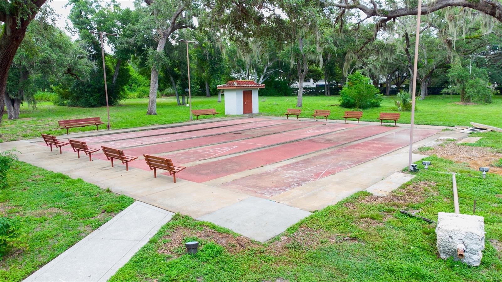 Image 50 of 51 For 2623 Seville Boulevard 203