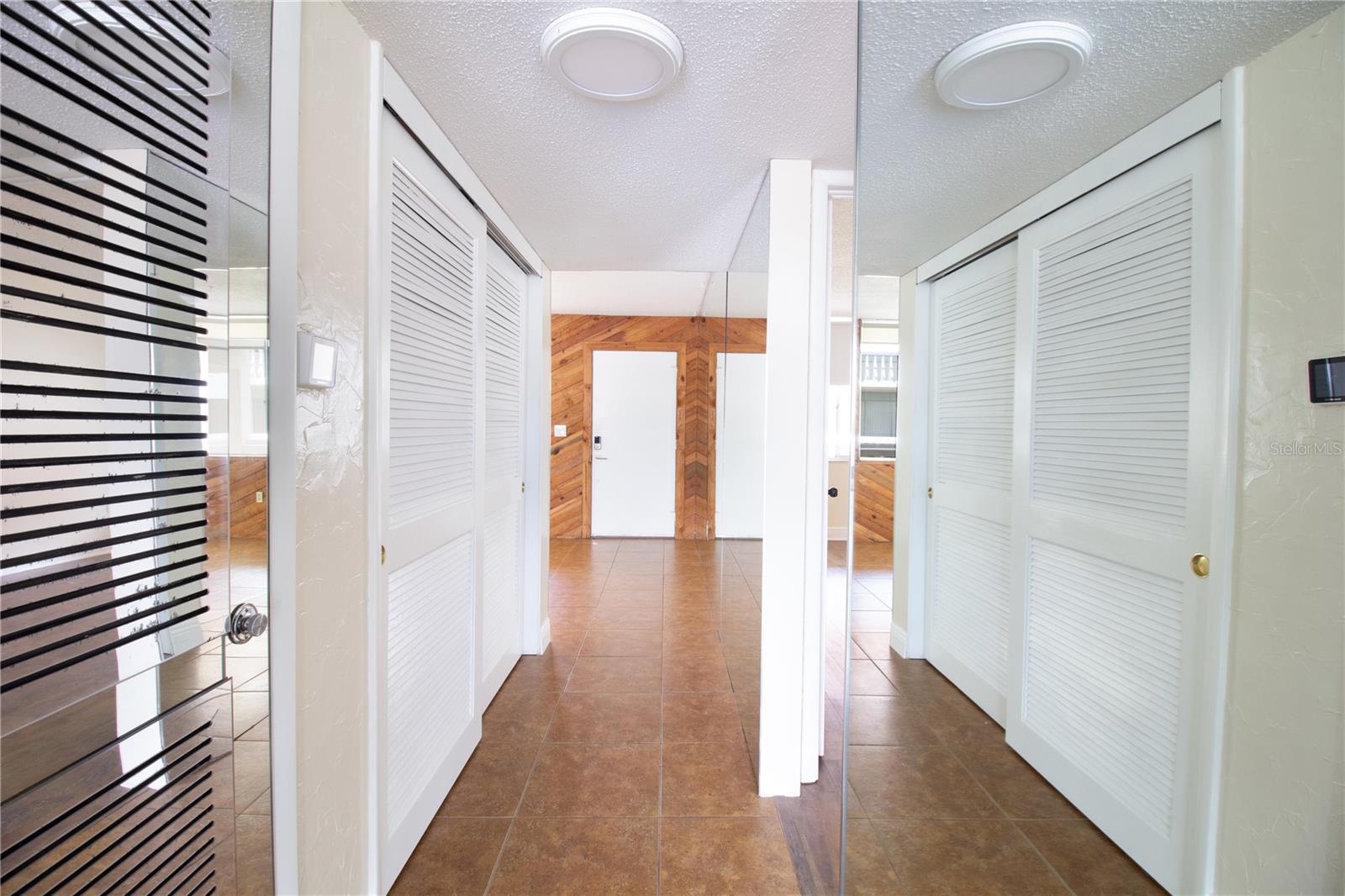 Image 8 of 51 For 2623 Seville Boulevard 203
