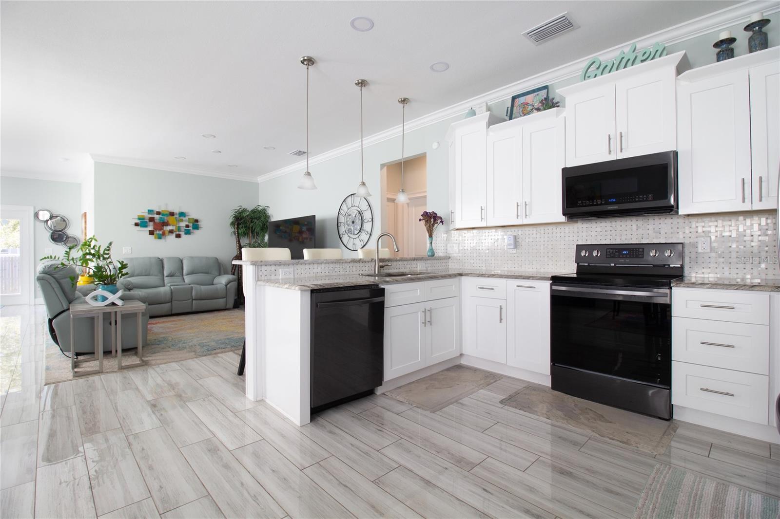 Image 9 of 40 For 5528 40th Street N