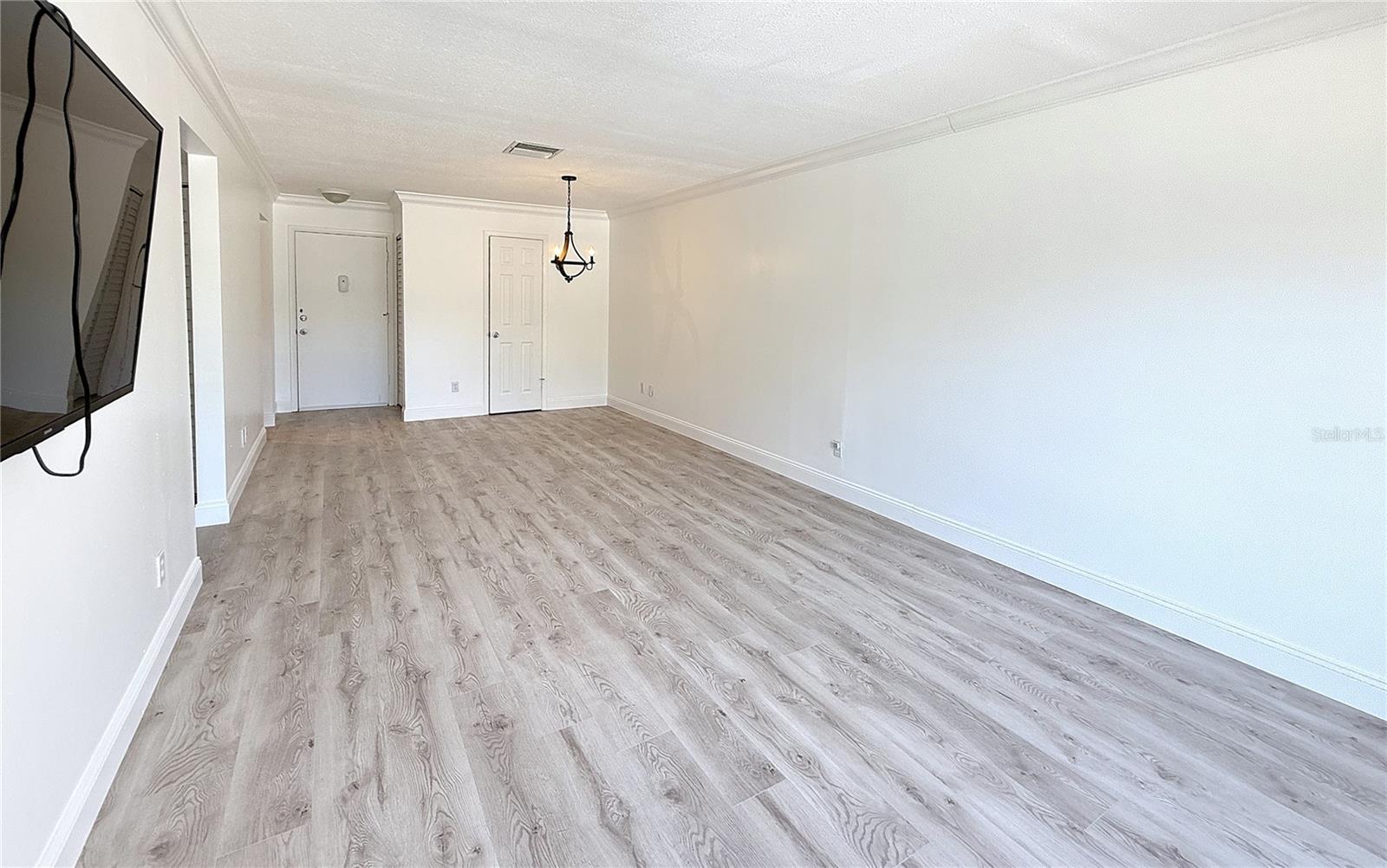 Image 2 of 18 For 4606 Gray Street 208