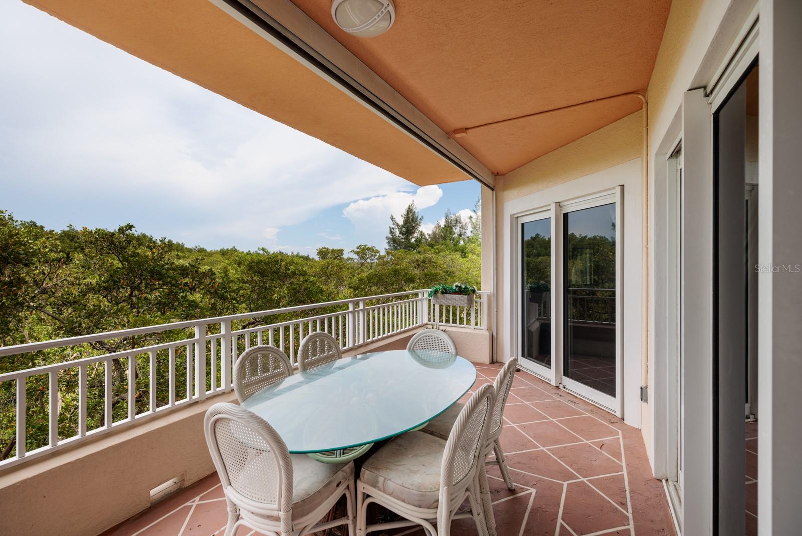 Image 16 of 39 For 12077 Gandy Boulevard N 333